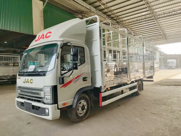 Xe tải 3.5 tấn thùng 6m3 - JAC N350SL khung mui